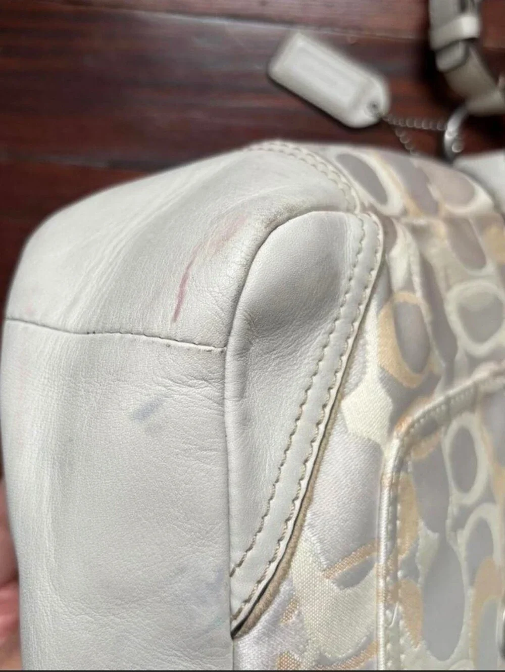Coach Chelsea Optic Signature Ivory/Beige Shoulder Bag